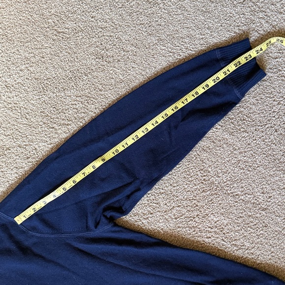 L L Bean Navy Blue V-Neck Cashmere Sweater, L - Picture 7 of 8
